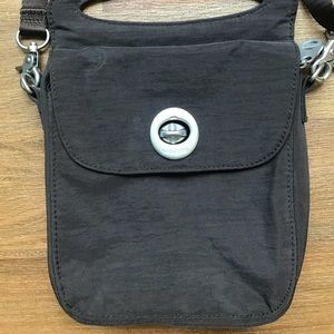 Brown Baggallini cross body purse